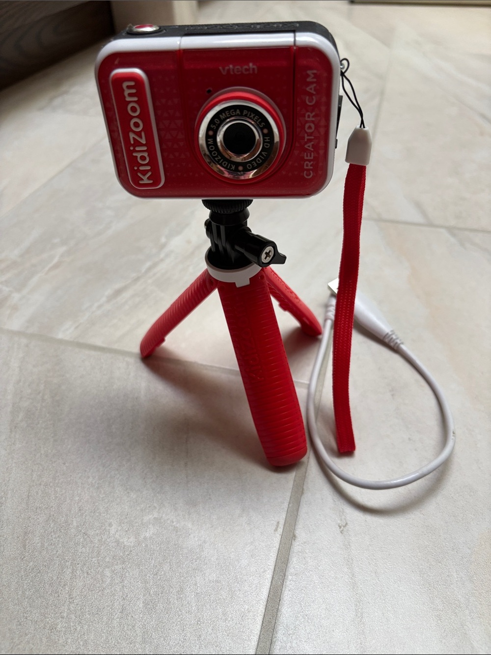 VTech KidiZoom Creator Camera - Picture 2 of 5